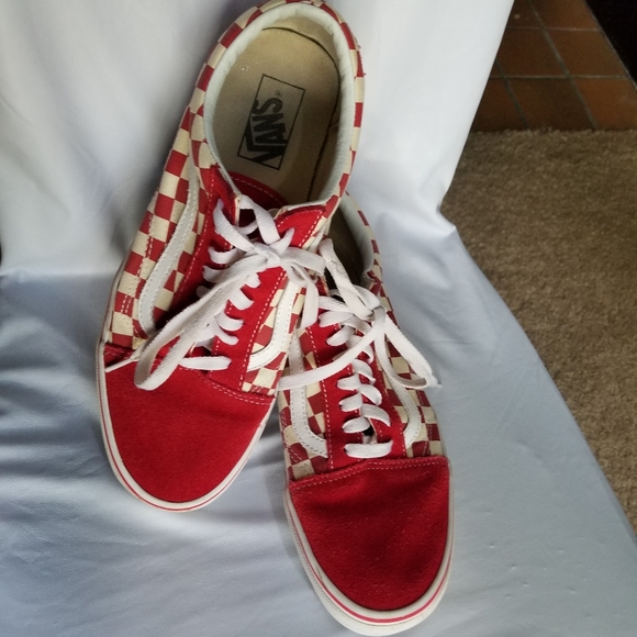 Van's Old Skool Red And Marshmallow Checkered Low Top - Picture 3 of 7